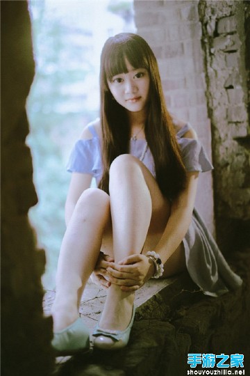 《拳皇97OL》美女玩家专访：画中走出来的仙女图片1